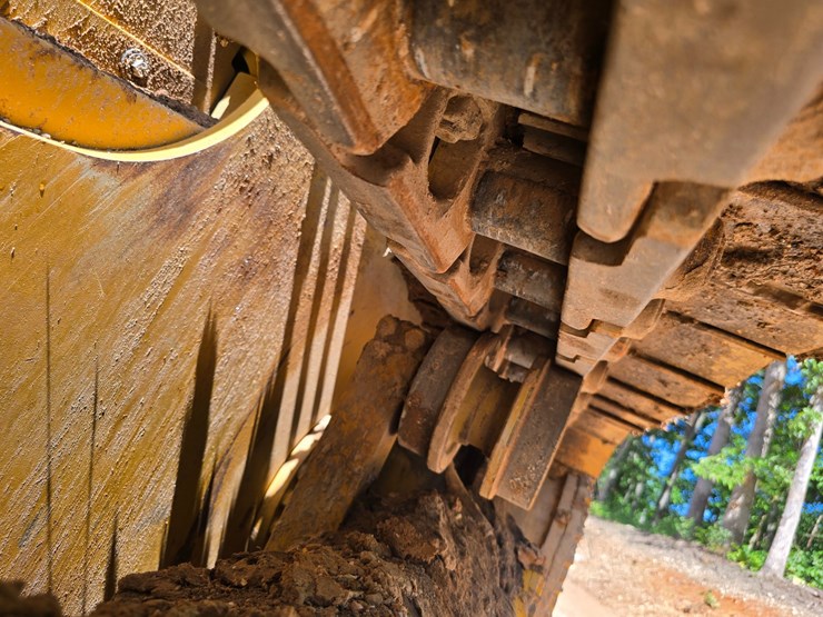 caterpillar-d4-image-39