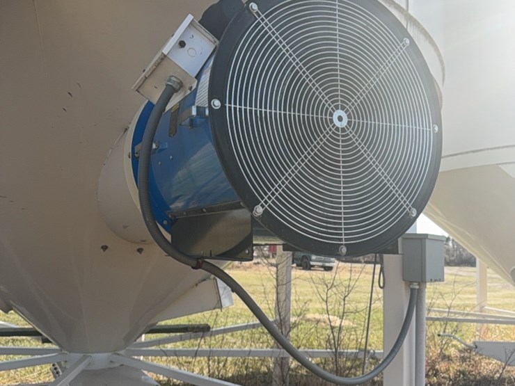 meridian-5000-bushel-hopper-bin-with-fan,-this-bin-is-designed-for-fertalizer,-however-it-has-never-had-fertilizer-in-it.-grain-only.-excellent-condition-image-11