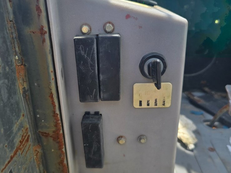 jcb-930-image-42