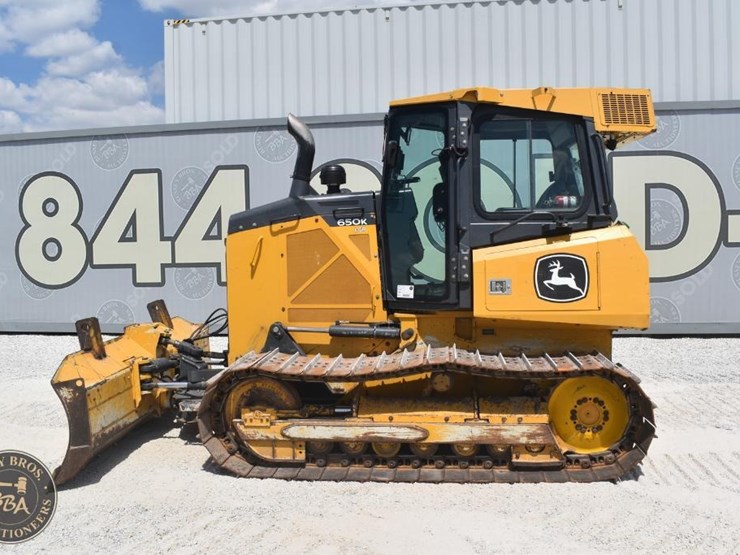 2022-deere-650k-lgp-image-7