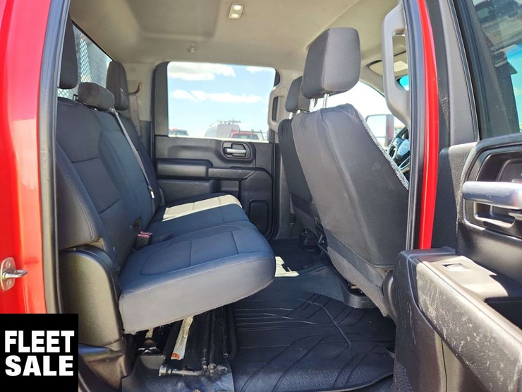 2020-chevrolet-silverado-3500hd-image-12