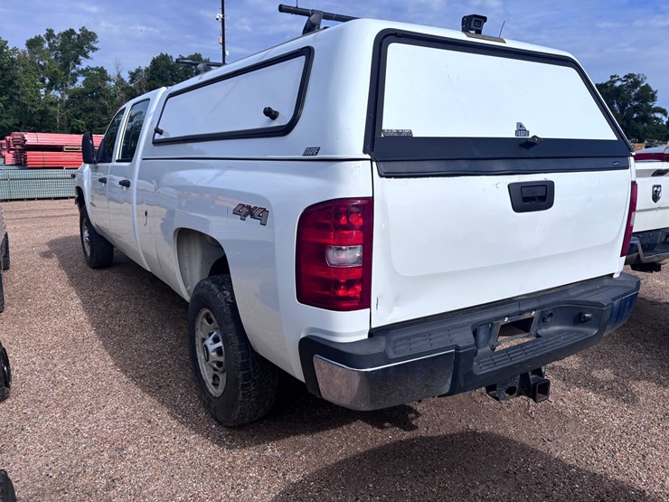 2011-chevrolet-silverado-2500-image-4