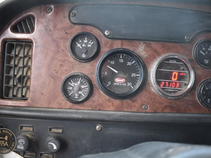 2005-peterbilt-378-image-76