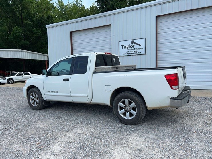 2008-nissan-titan-image-3