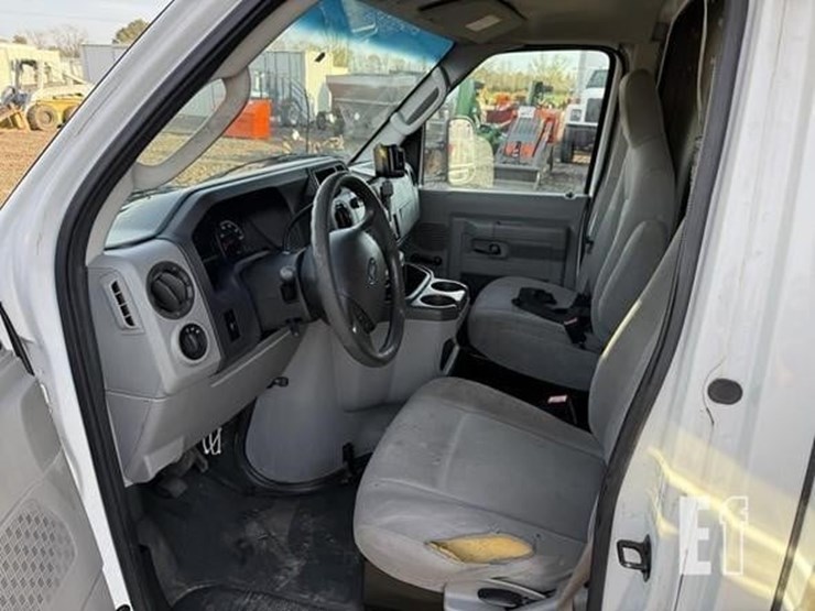 2012-ford-f450-image-8