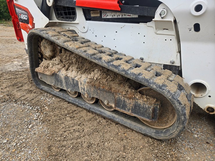 2023-bobcat-t650-image-42
