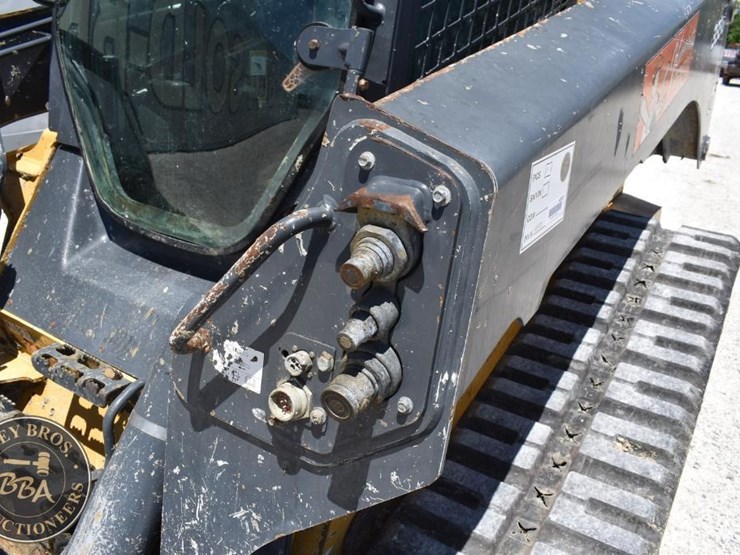 2018-deere-333g-image-27