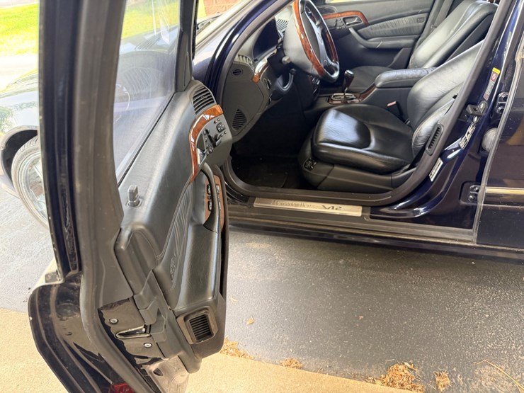 #22732-•-2002-mercedes-benz-s-class-passenger-car-image-31