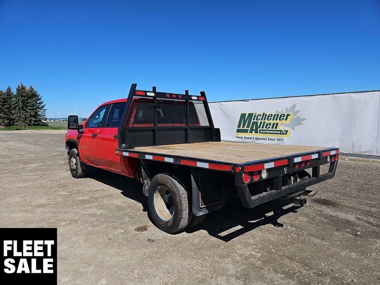 2020-chevrolet-silverado-3500hd-image-3