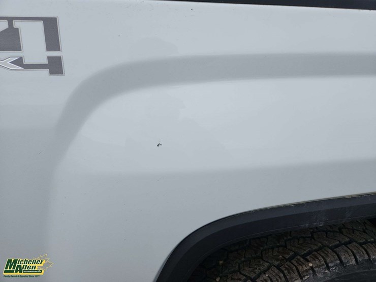 2017-gmc-sierra-1500-image-42
