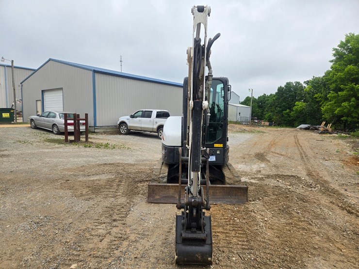 2022-bobcat-e35-image-15