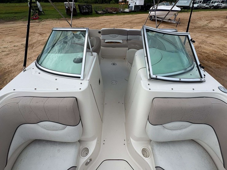 sea-ray-220sd-ski-boat-w/-trailer-image-15