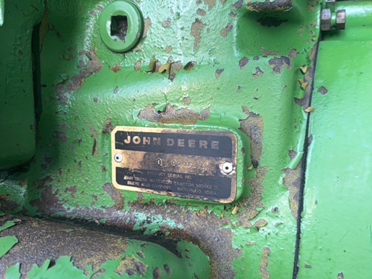 john-deere-725-image-21