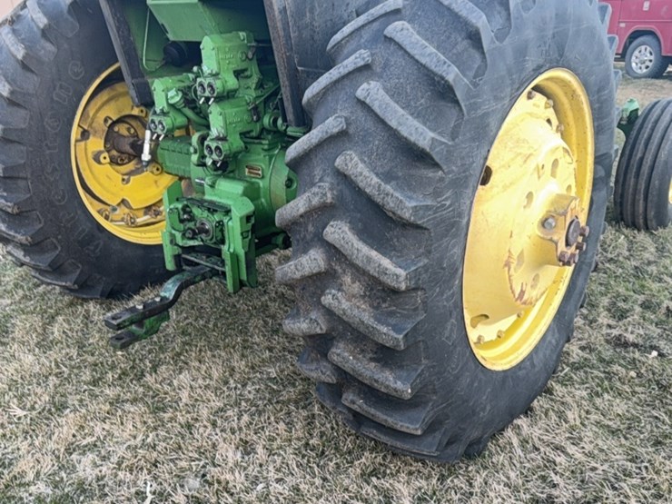 john-deere-4440-image-14