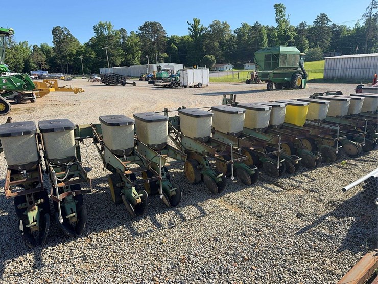 john-deere-7300-image-6