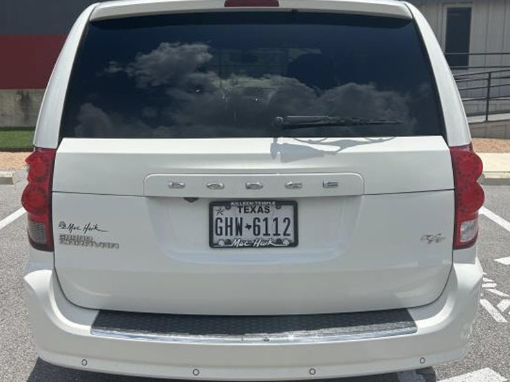 2012-dodge-caravan-image-7
