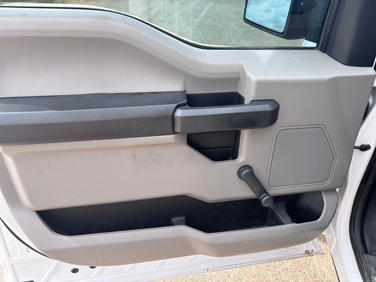 2017-ford-f150-image-6