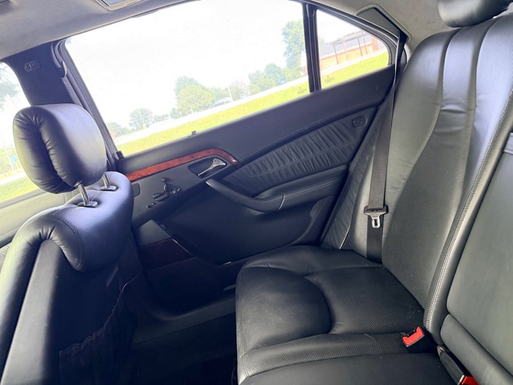 #22732-•-2002-mercedes-benz-s-class-passenger-car-image-48