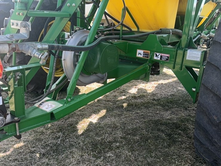 2000-john-deere-1910-image-125