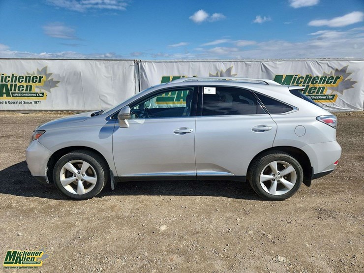 2010-lexus-rx350-image-6