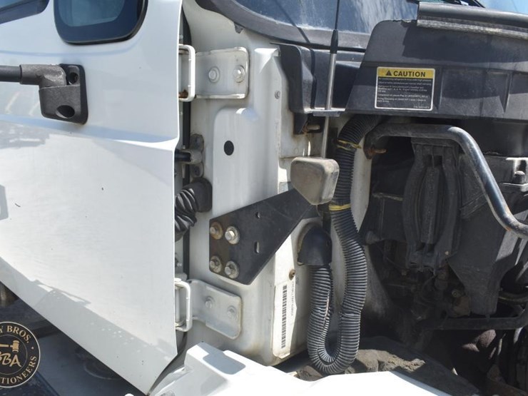 2012-international-durastar-4400-image-44