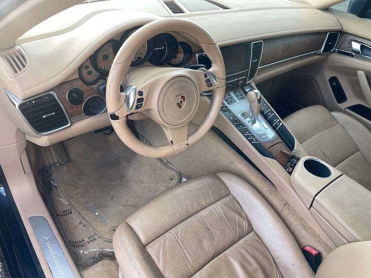 2010-porsche-panamera-s-4-door-sedan-(151,912-miles)-image-11
