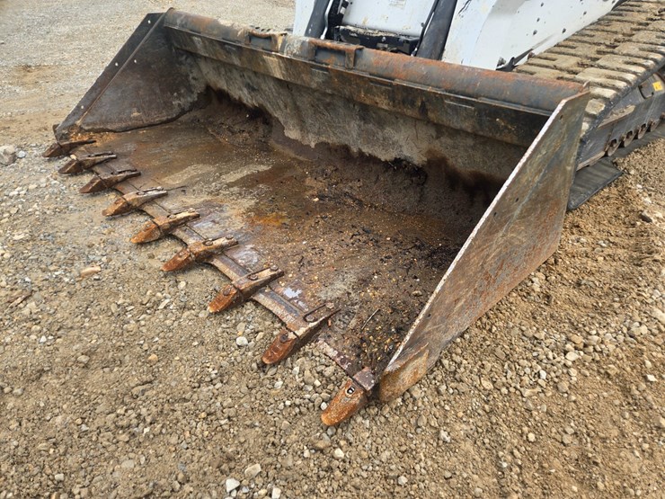 2023-bobcat-t770-image-62