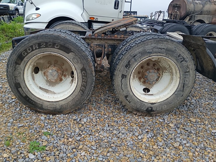 2011-international-workstar-7600-image-76