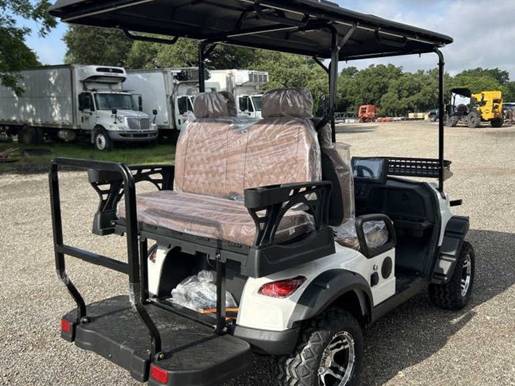 #40-•-4-seat-electric-golf-cart---sdlgc80---white-image-4