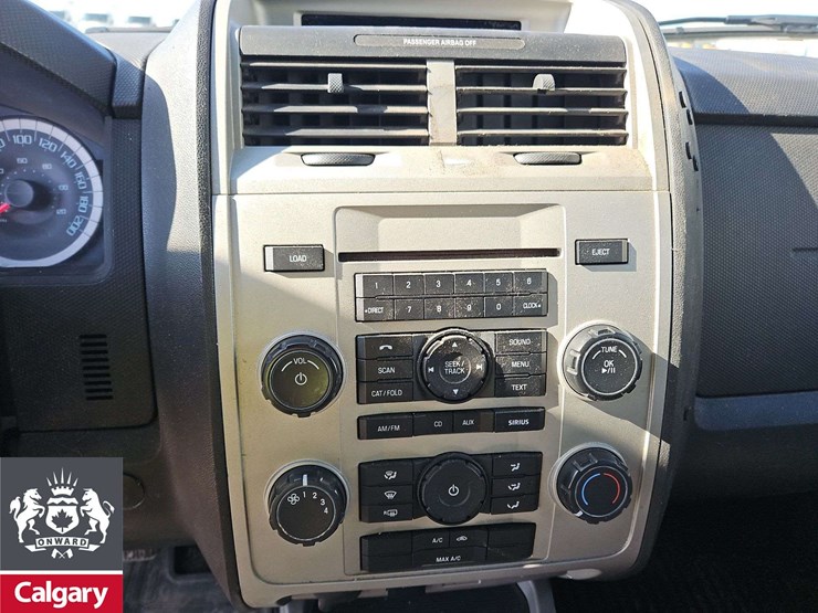 2012-ford-escape-image-19