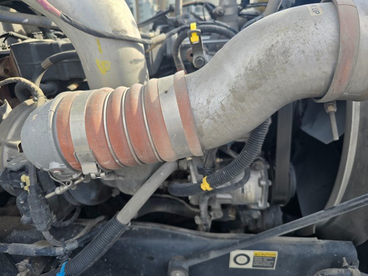2022-peterbilt-337-image-50