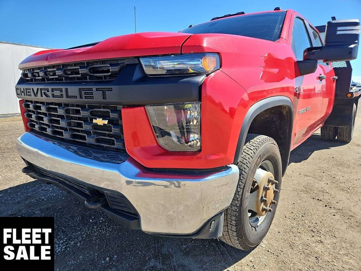2020-chevrolet-silverado-3500hd-image-21