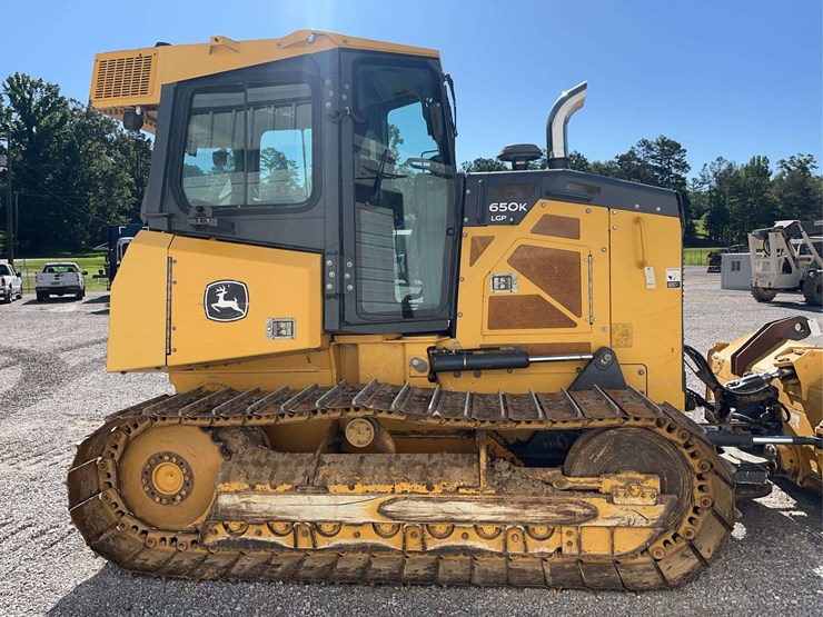 deere-650k-image-4
