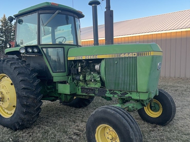 john-deere-4440-image-23