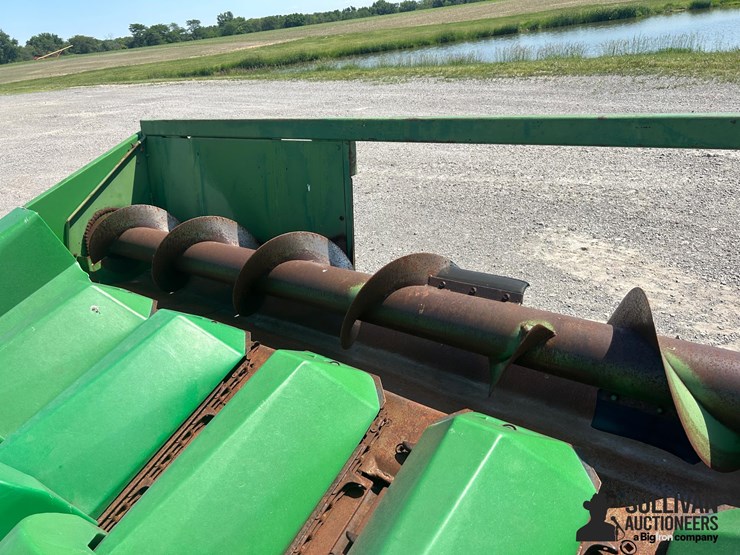 john-deere-822-image-17