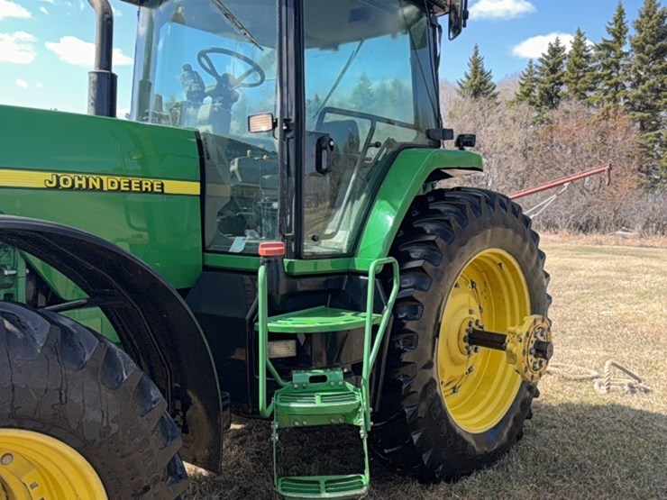 john-deere-8100-image-8