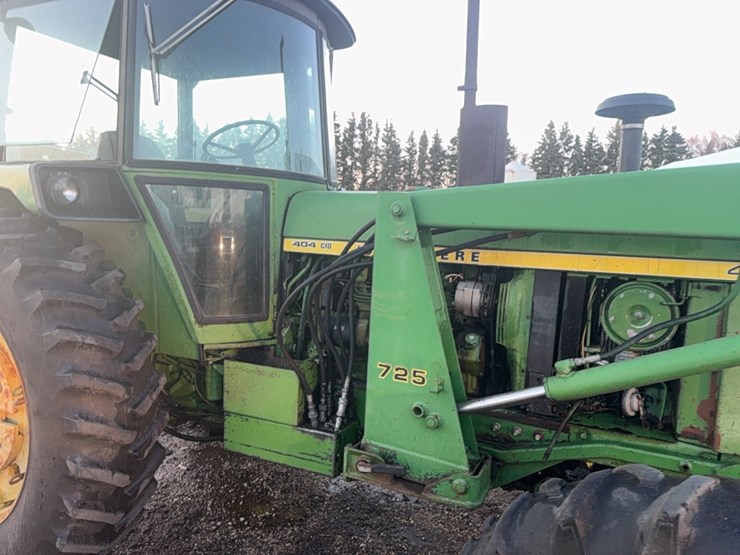 john-deere-725-image-26