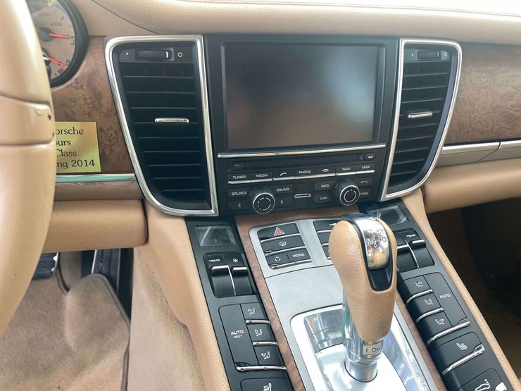 2010-porsche-panamera-s-4-door-sedan-(151,912-miles)-image-13