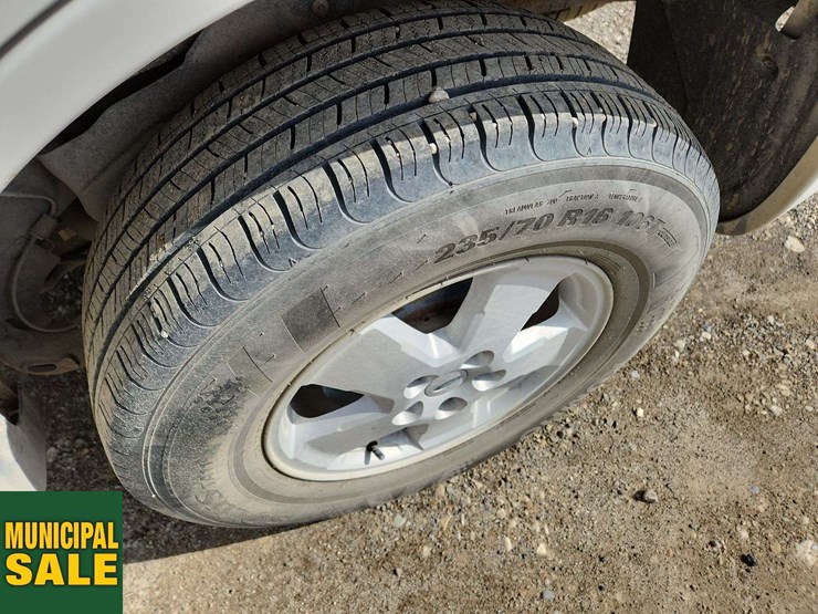2011-ford-escape-image-13