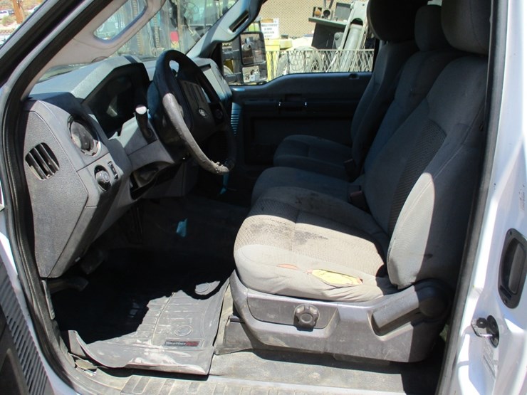 2015-ford-f250-xl-image-7