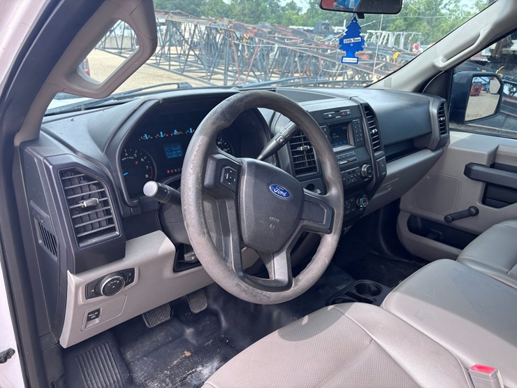 2017-ford-f150-image-7