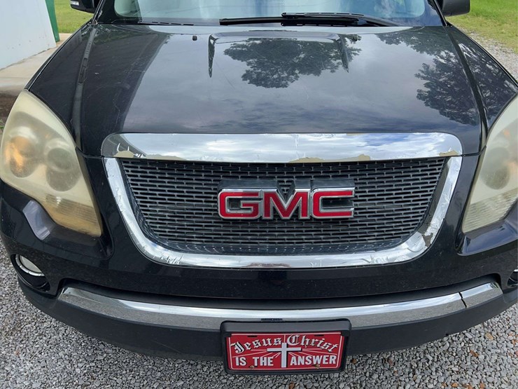 2012-gmc-acadia-image-9