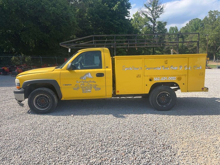 2002-chevrolet-silverado-2500-image-1