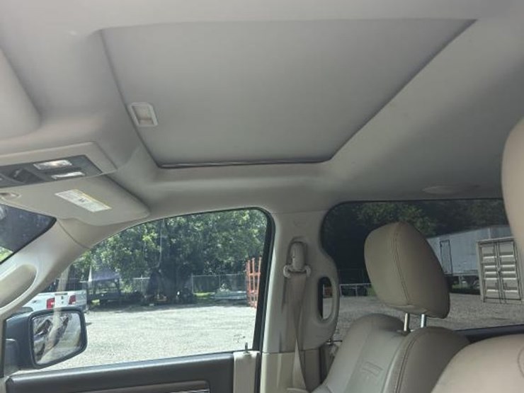 2016-dodge-ram-1500-image-17