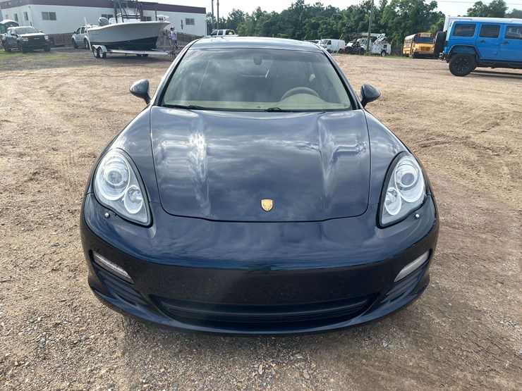2010-porsche-panamera-s-4-door-sedan-(151,912-miles)-image-5