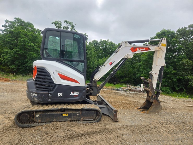 2022-bobcat-e35-image-11