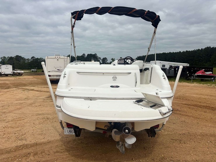 2000-chaparral-sunesta-232-20'-deck-boat-w/-trailer-image-6