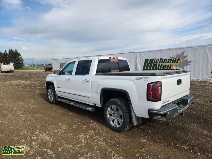 2017-gmc-sierra-1500-image-3