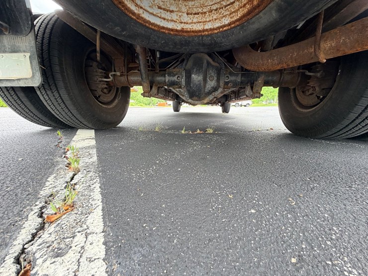 2004-ford-f350-image-69