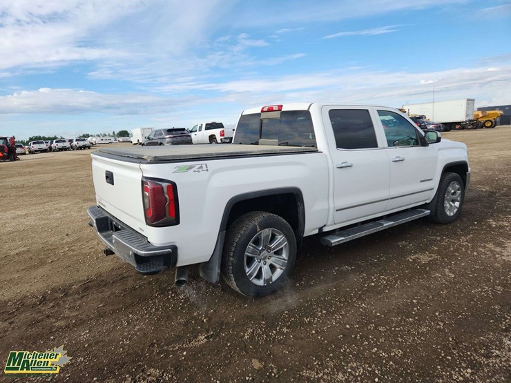 2017-gmc-sierra-1500-image-4